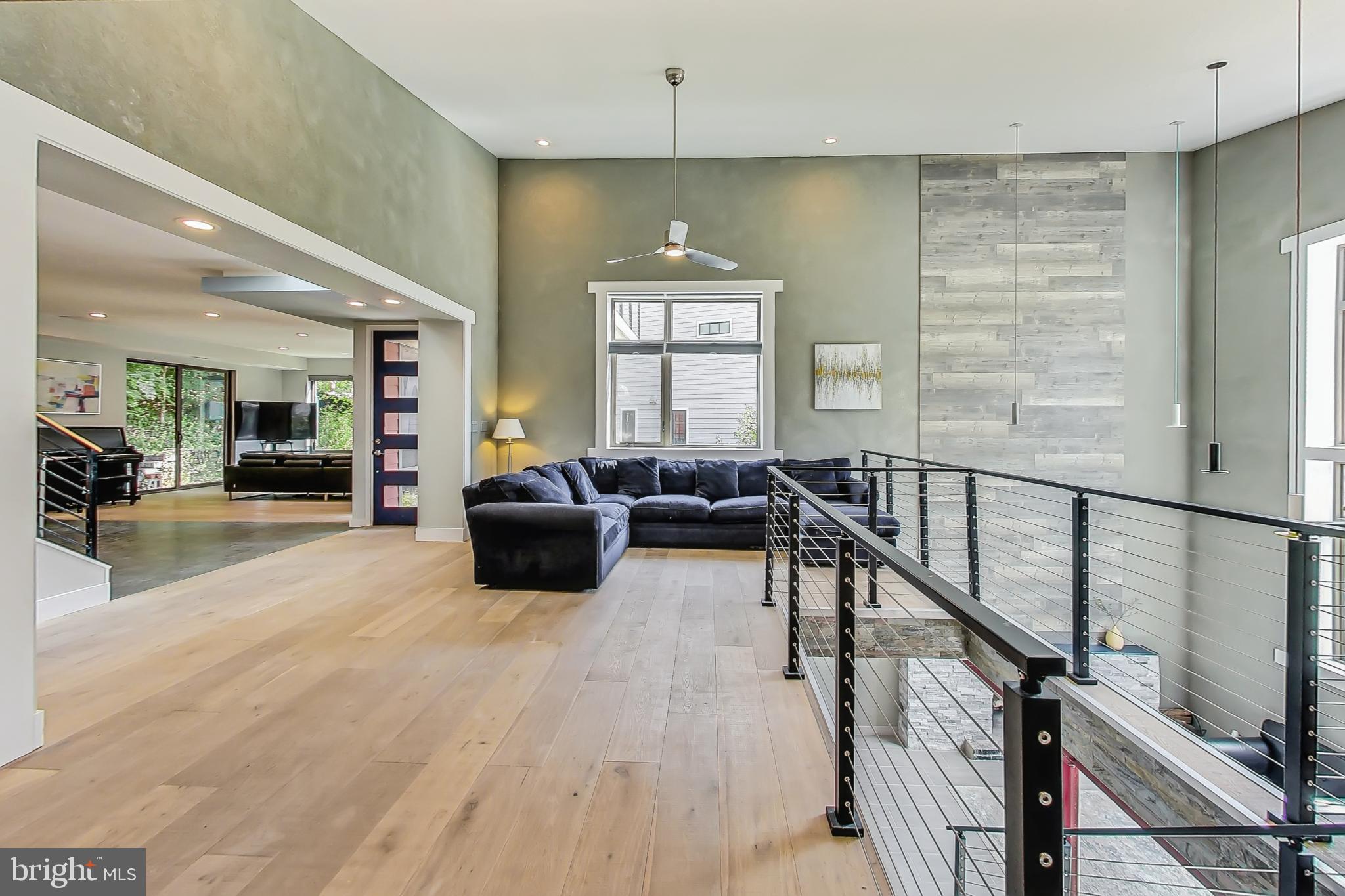 Real estate listing preview #7