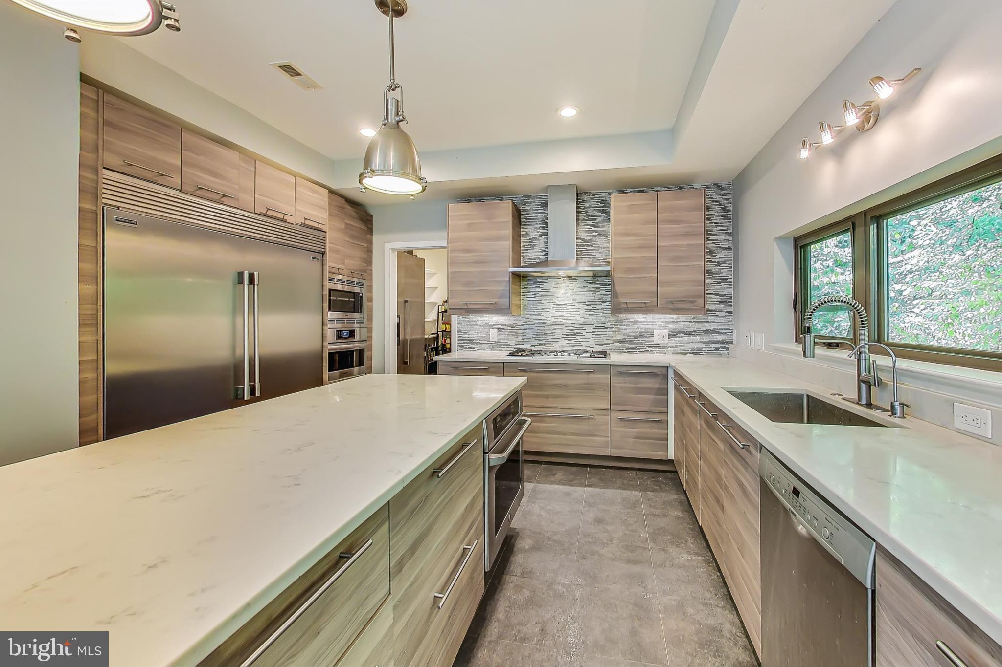 Real estate listing preview #11