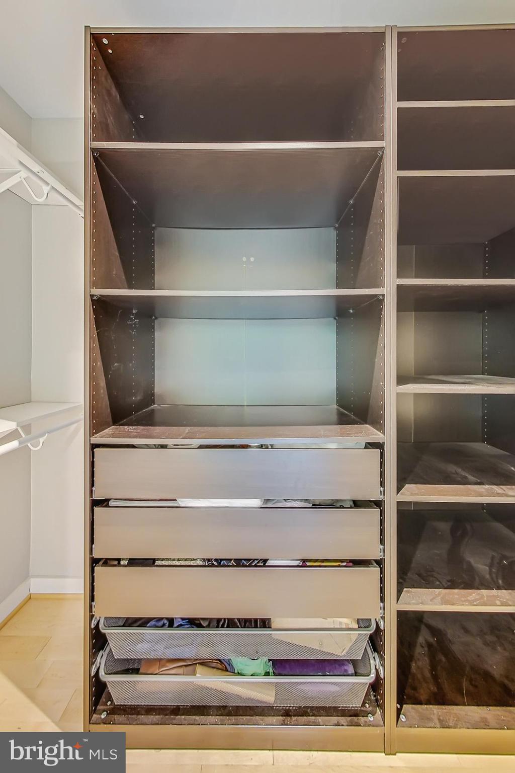 Real estate listing preview #25