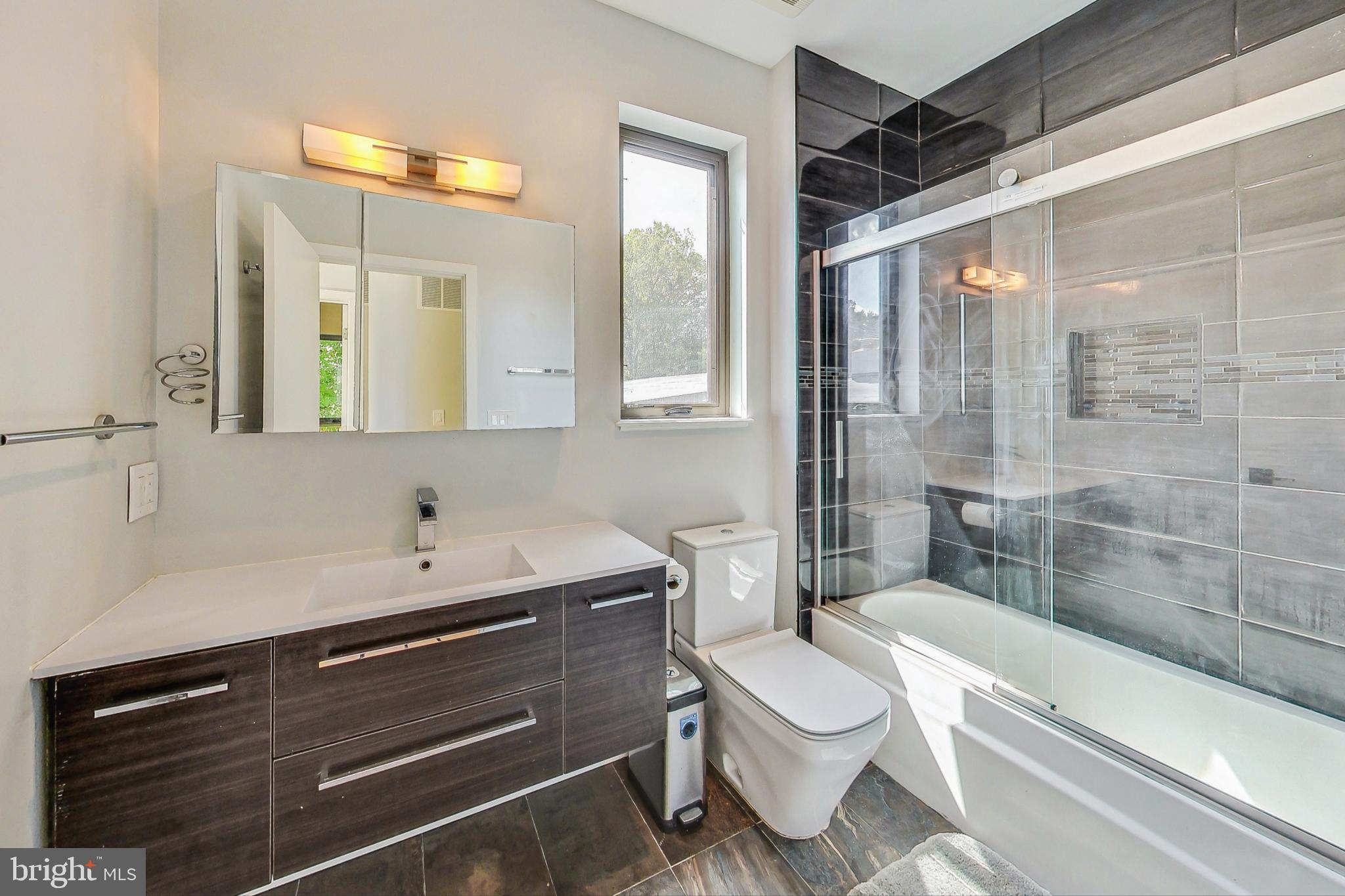 Real estate listing preview #56