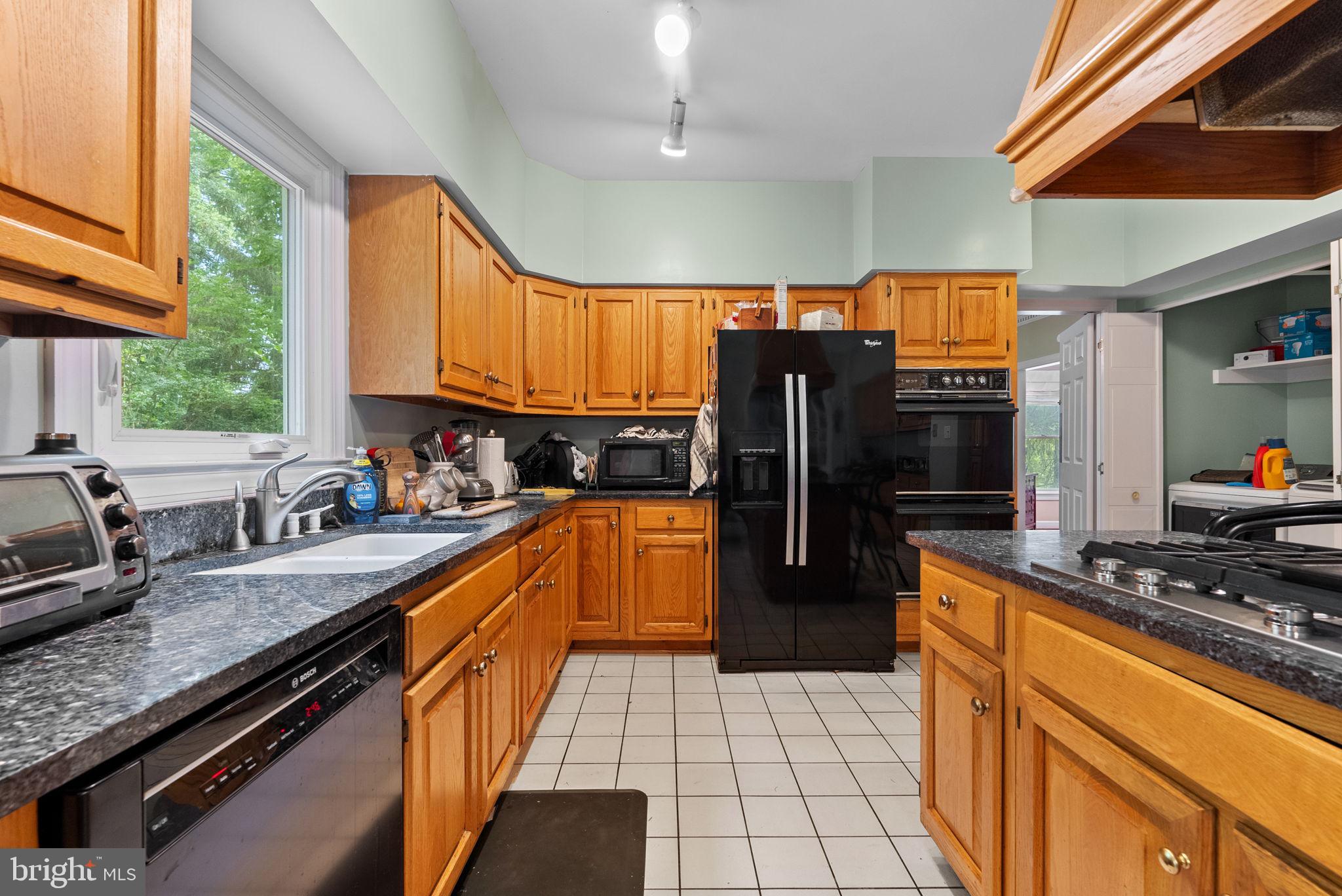 Real estate listing preview #16