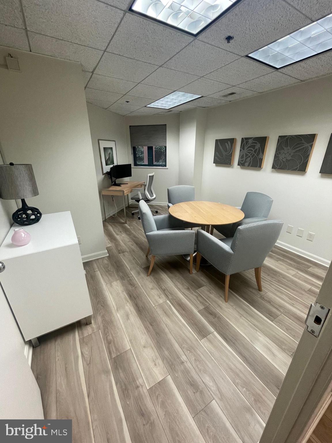 Real estate listing preview #6