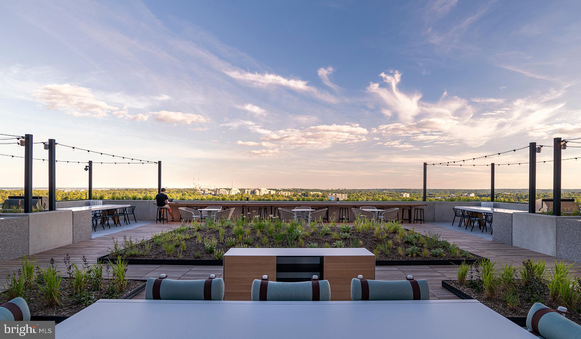 Real estate listing preview #13