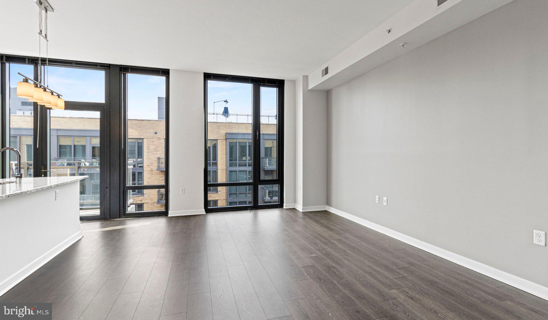 Real estate listing preview #64