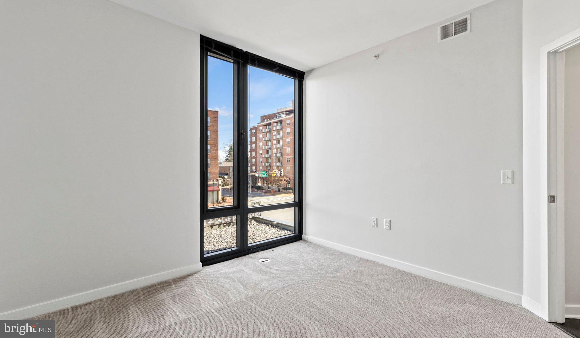 Real estate listing preview #107