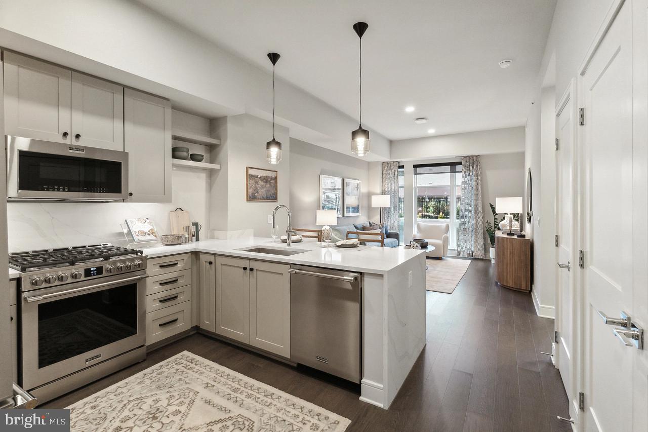 Real estate listing preview #4