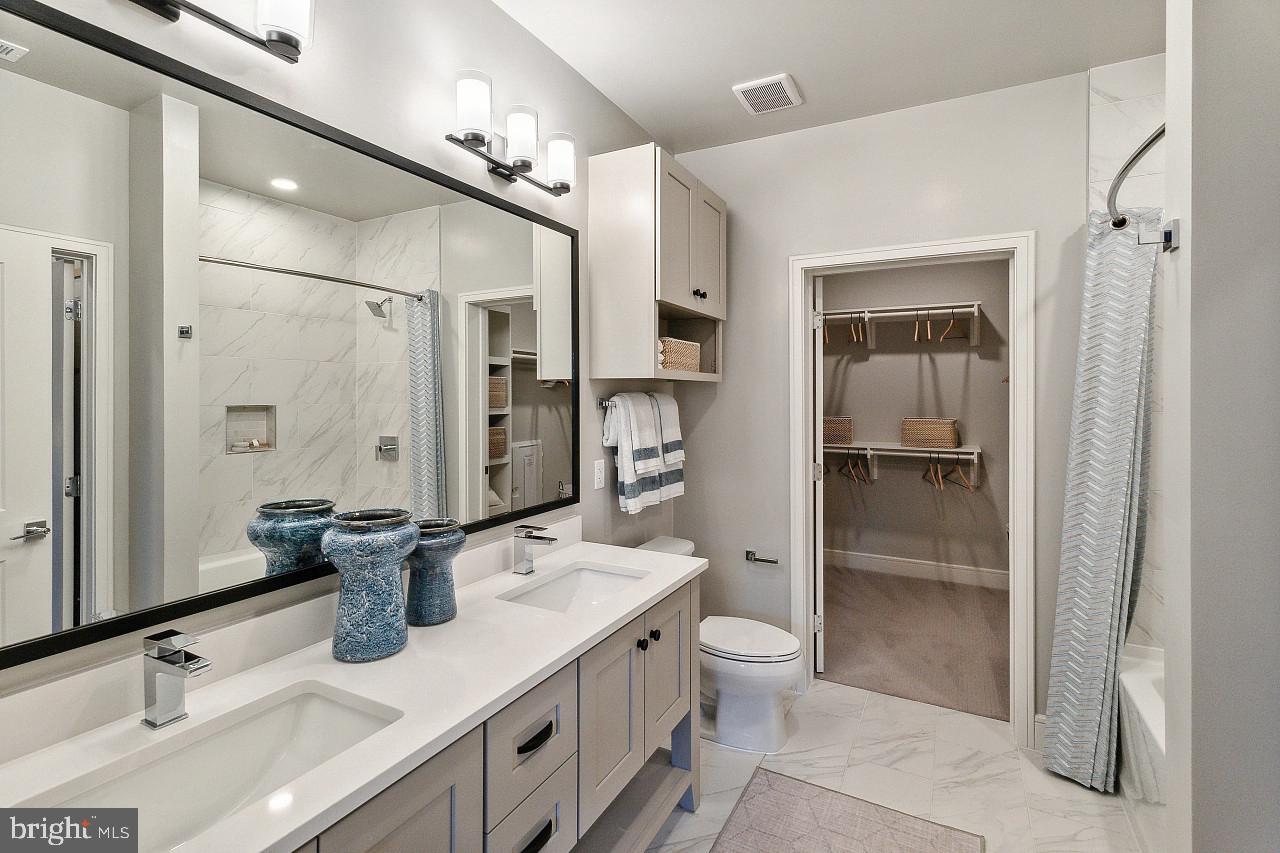 Real estate listing preview #10