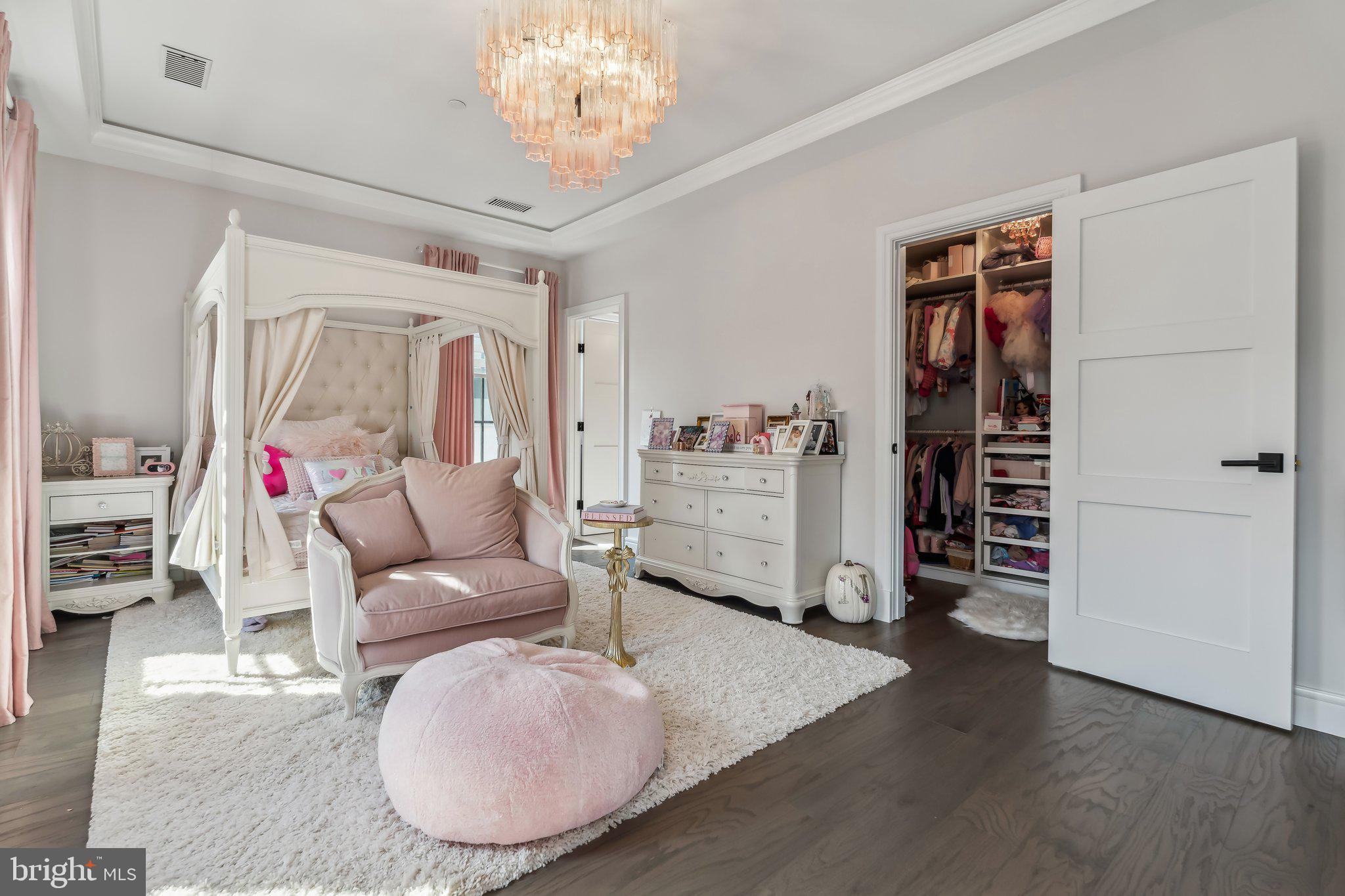 Real estate listing preview #26