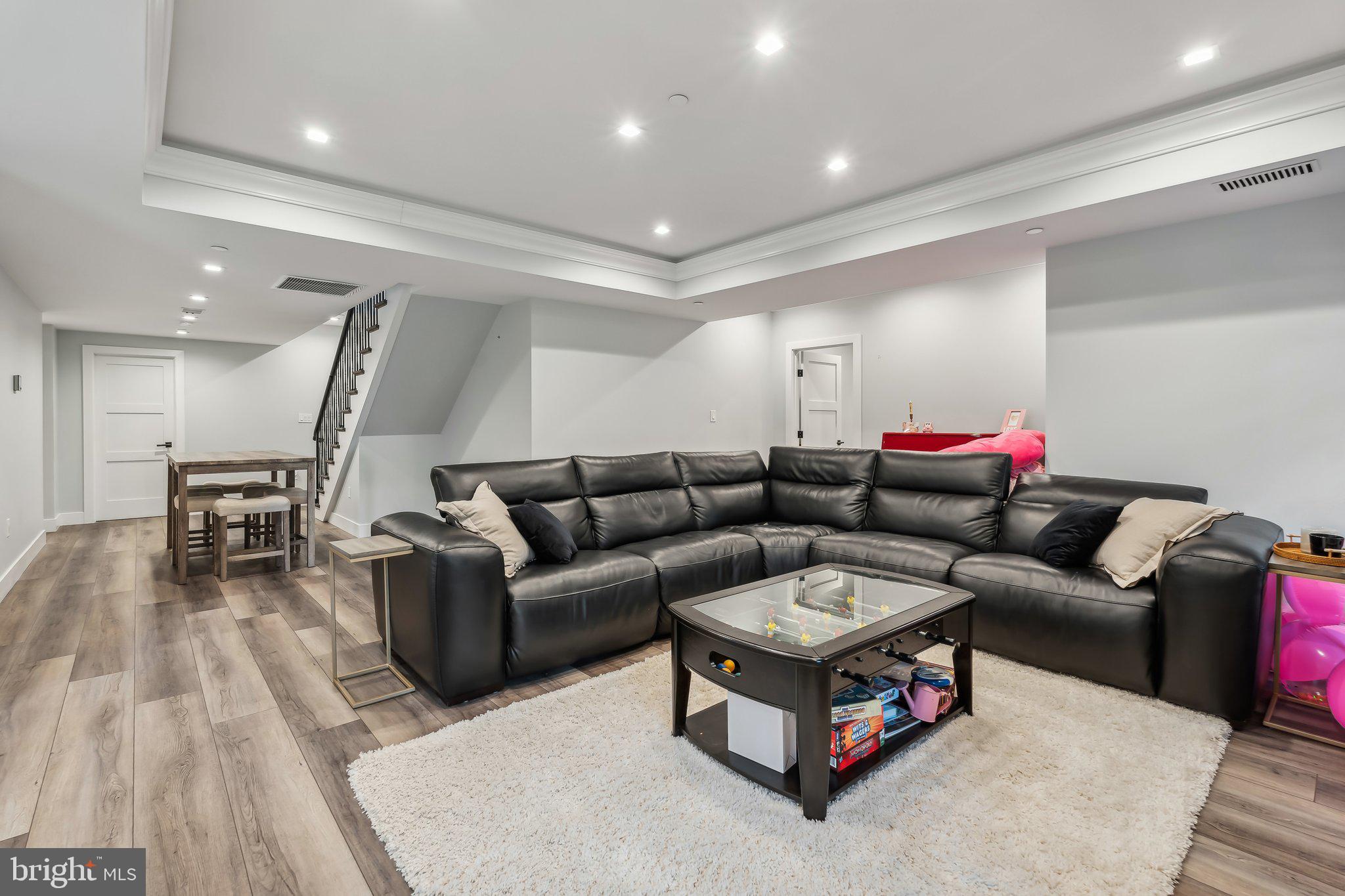 Real estate listing preview #38