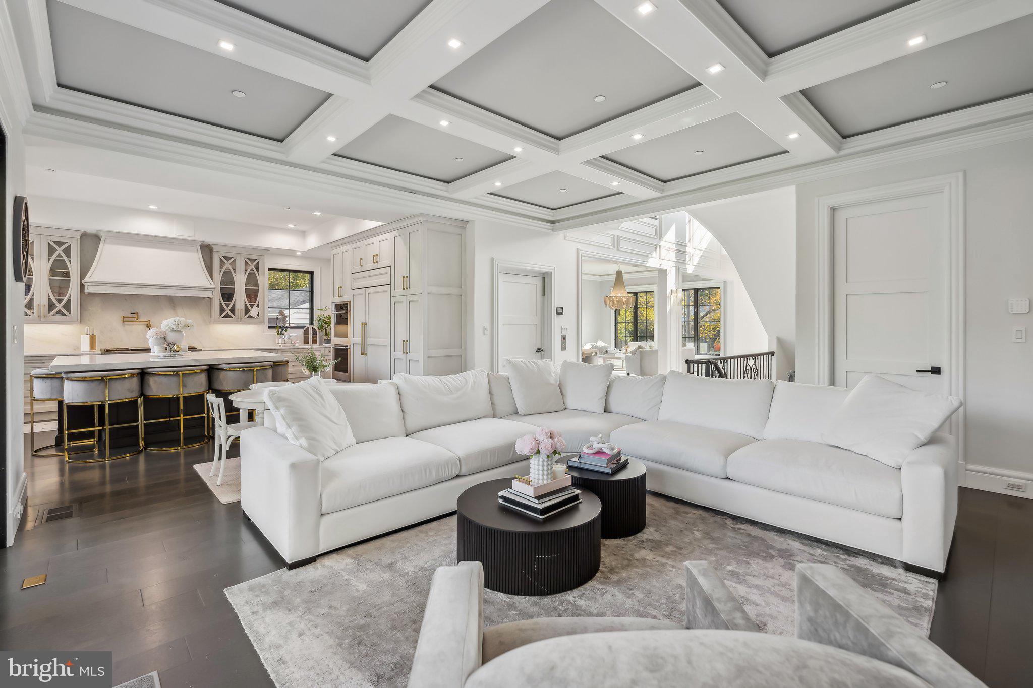 Real estate listing preview #15