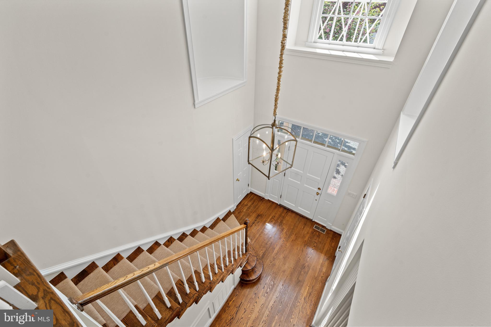 Real estate listing preview #5