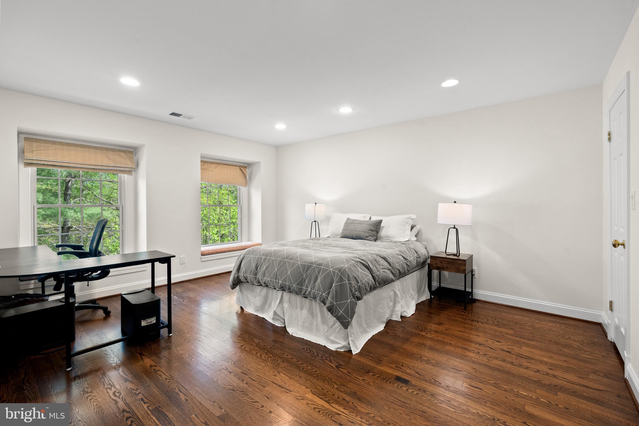 Real estate listing preview #34