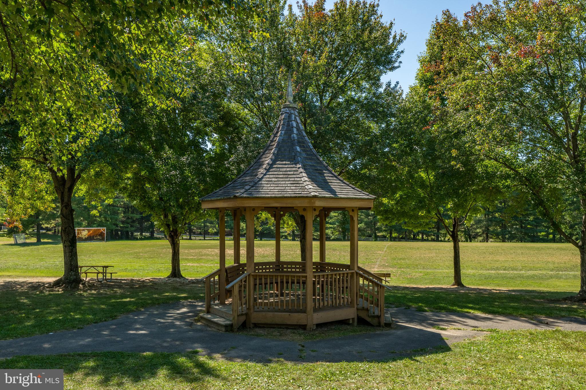 Real estate listing preview #68