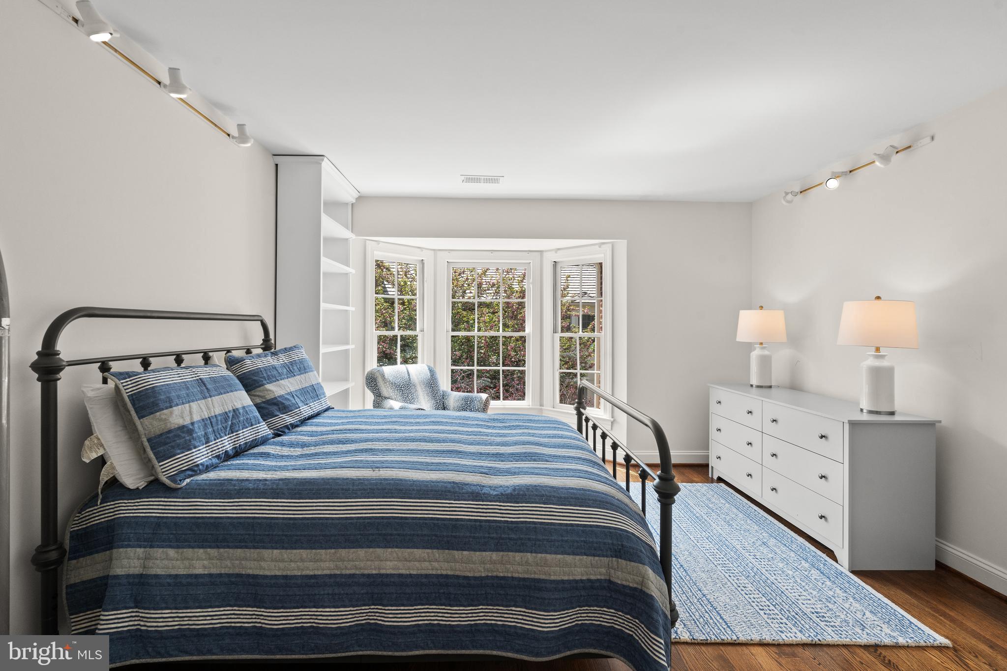 Real estate listing preview #32