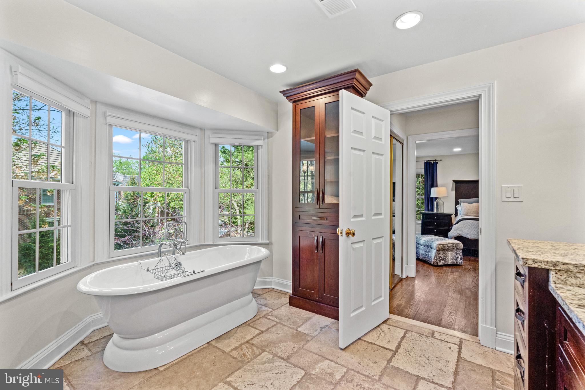 Real estate listing preview #31