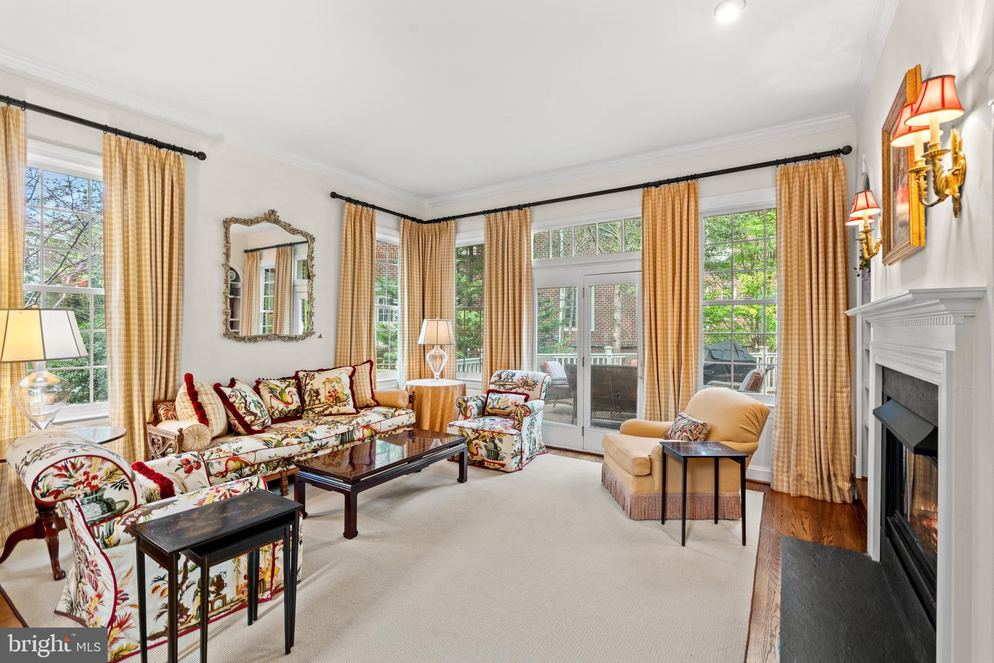 Real estate listing preview #6