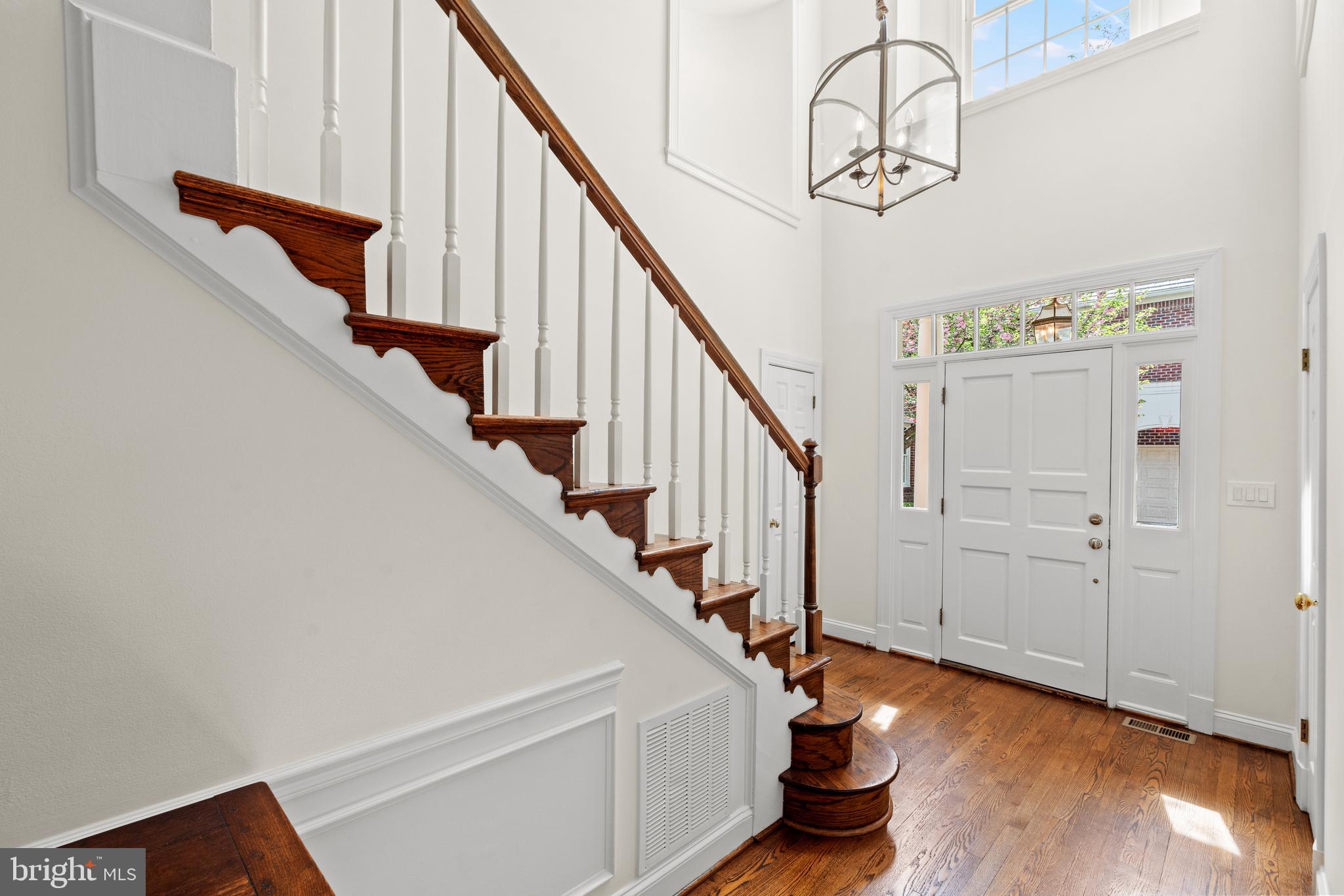 Real estate listing preview #4