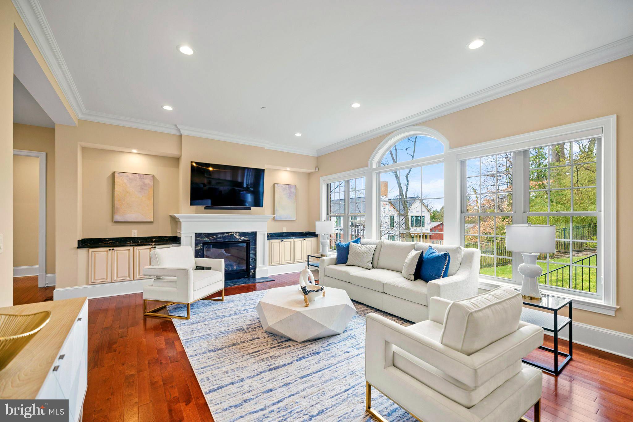 Real estate listing preview #15