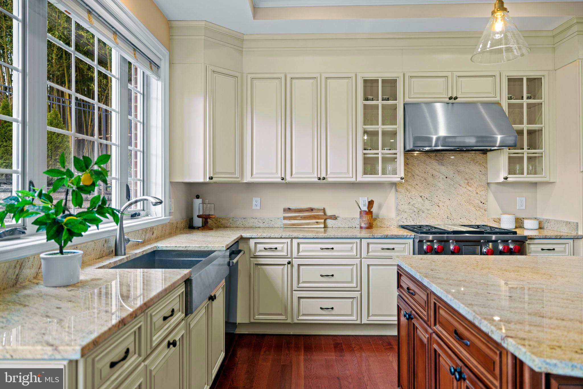 Real estate listing preview #9