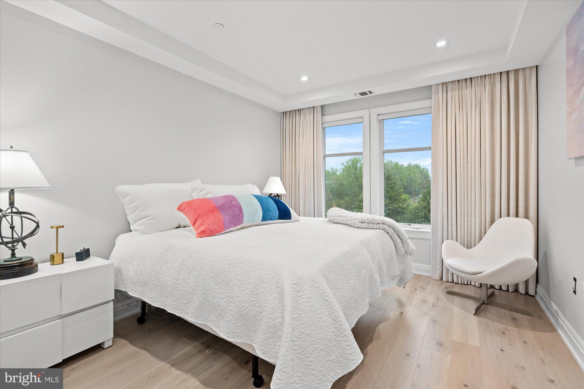 Real estate listing preview #15