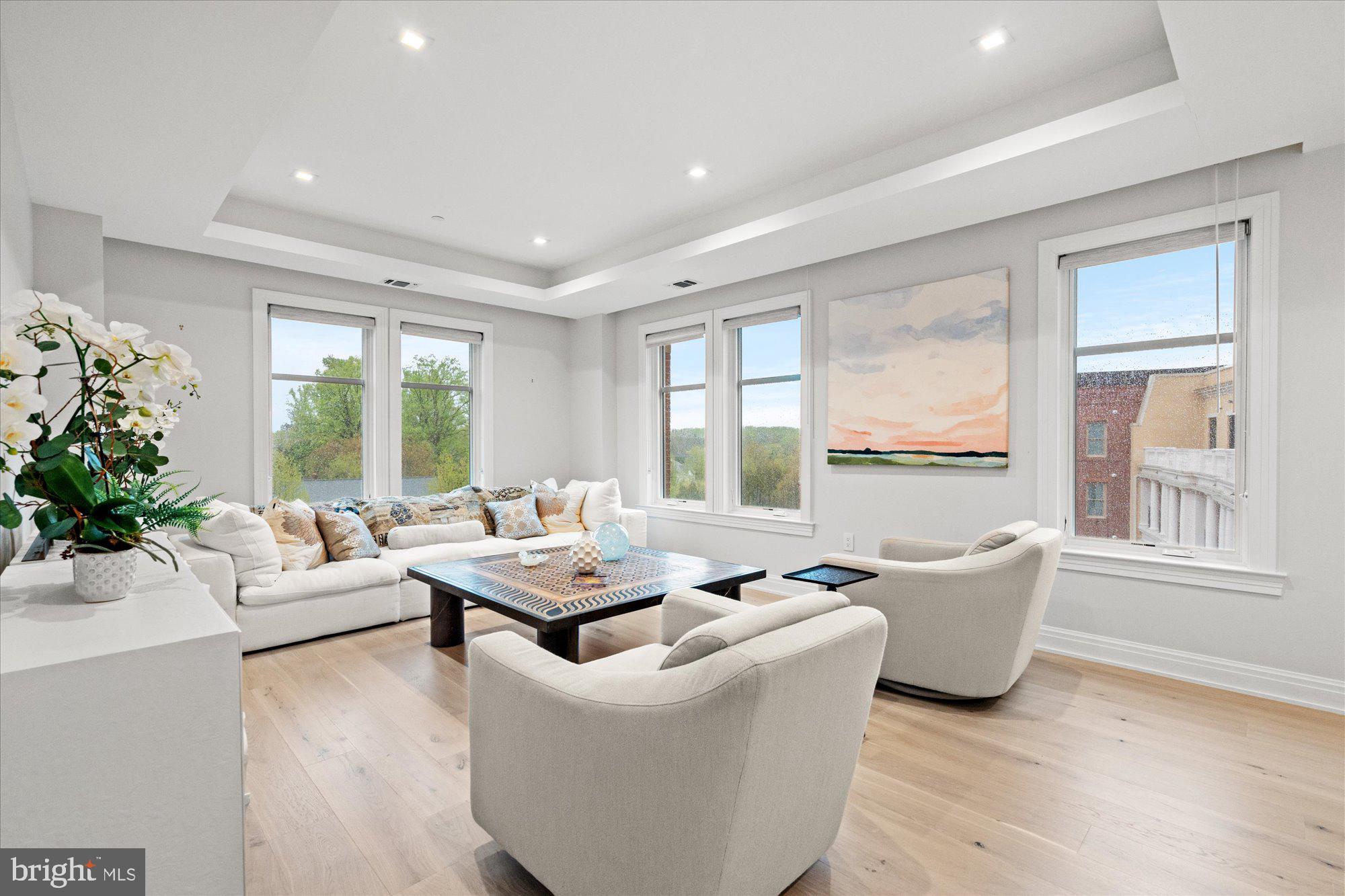 Real estate listing preview #12