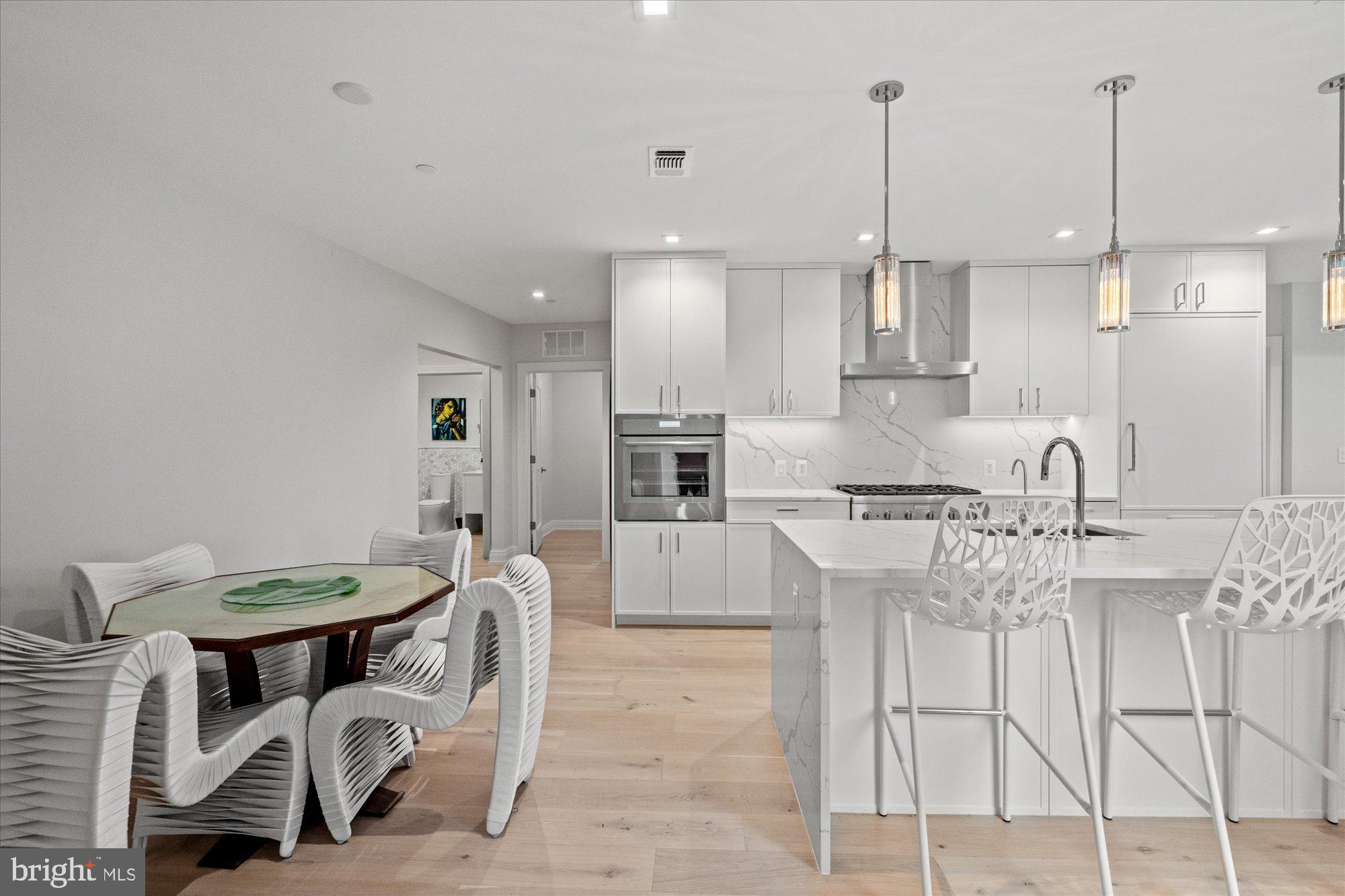 Real estate listing preview #2