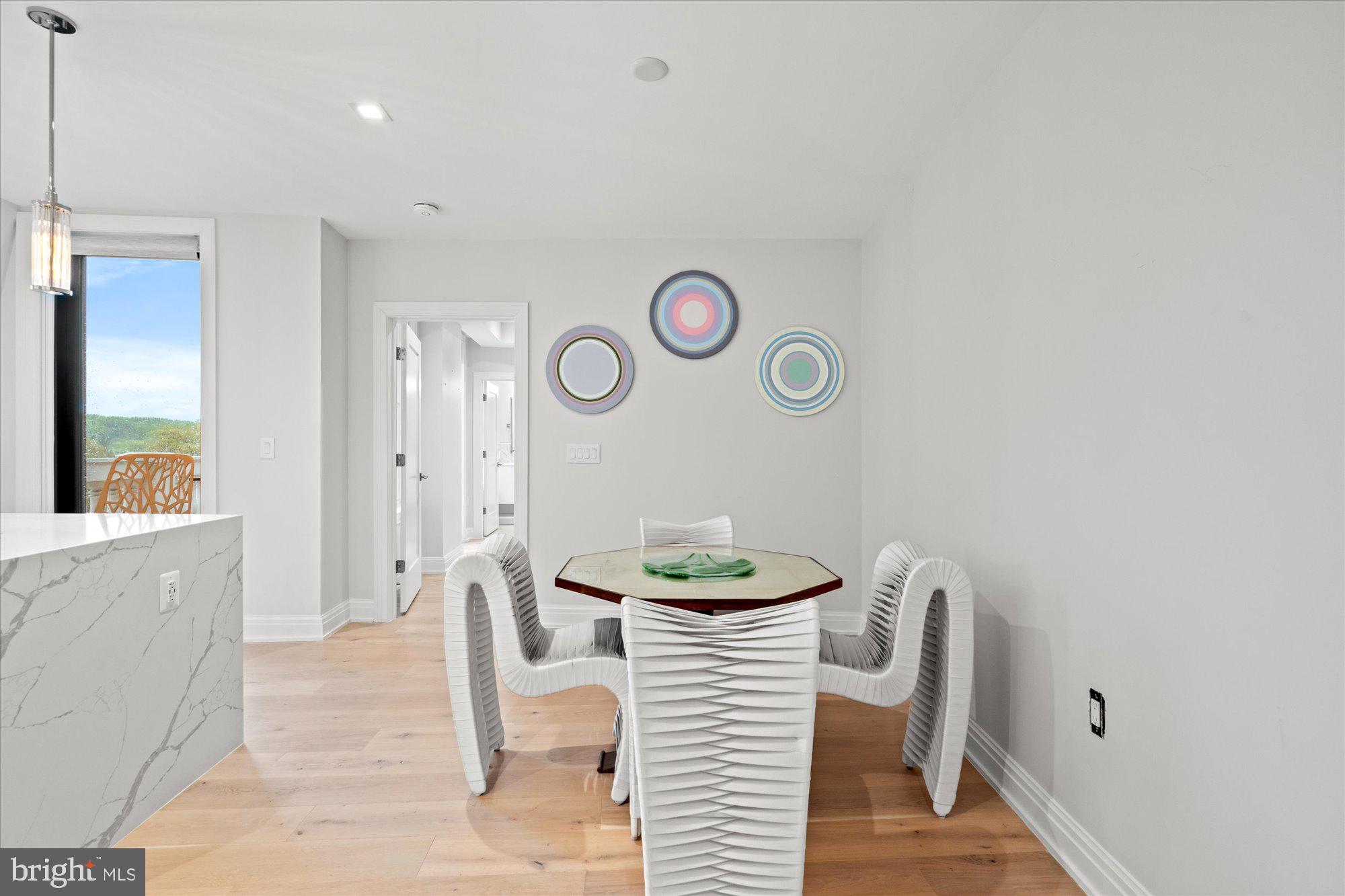 Real estate listing preview #4