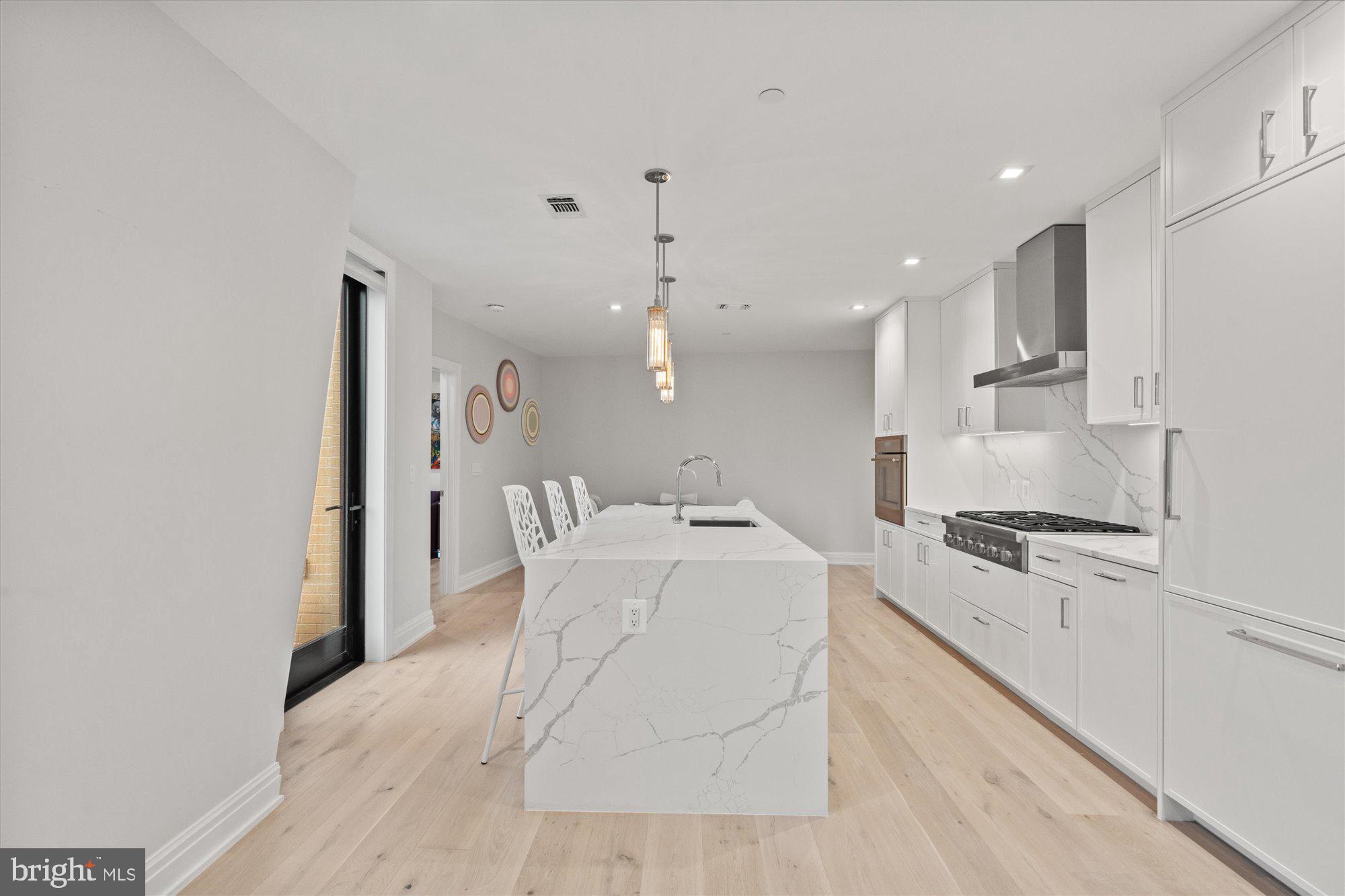 Real estate listing preview #10