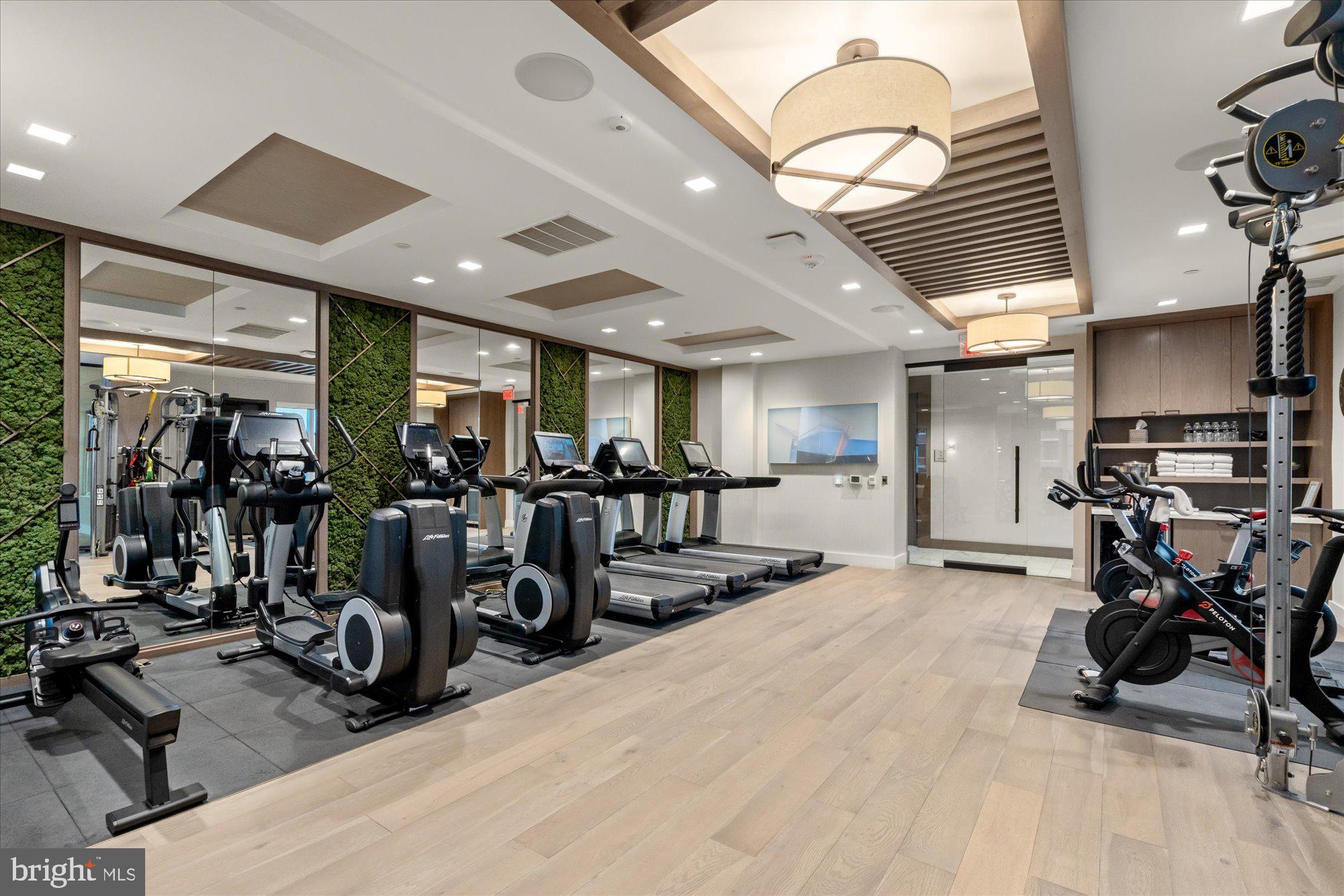 Real estate listing preview #32