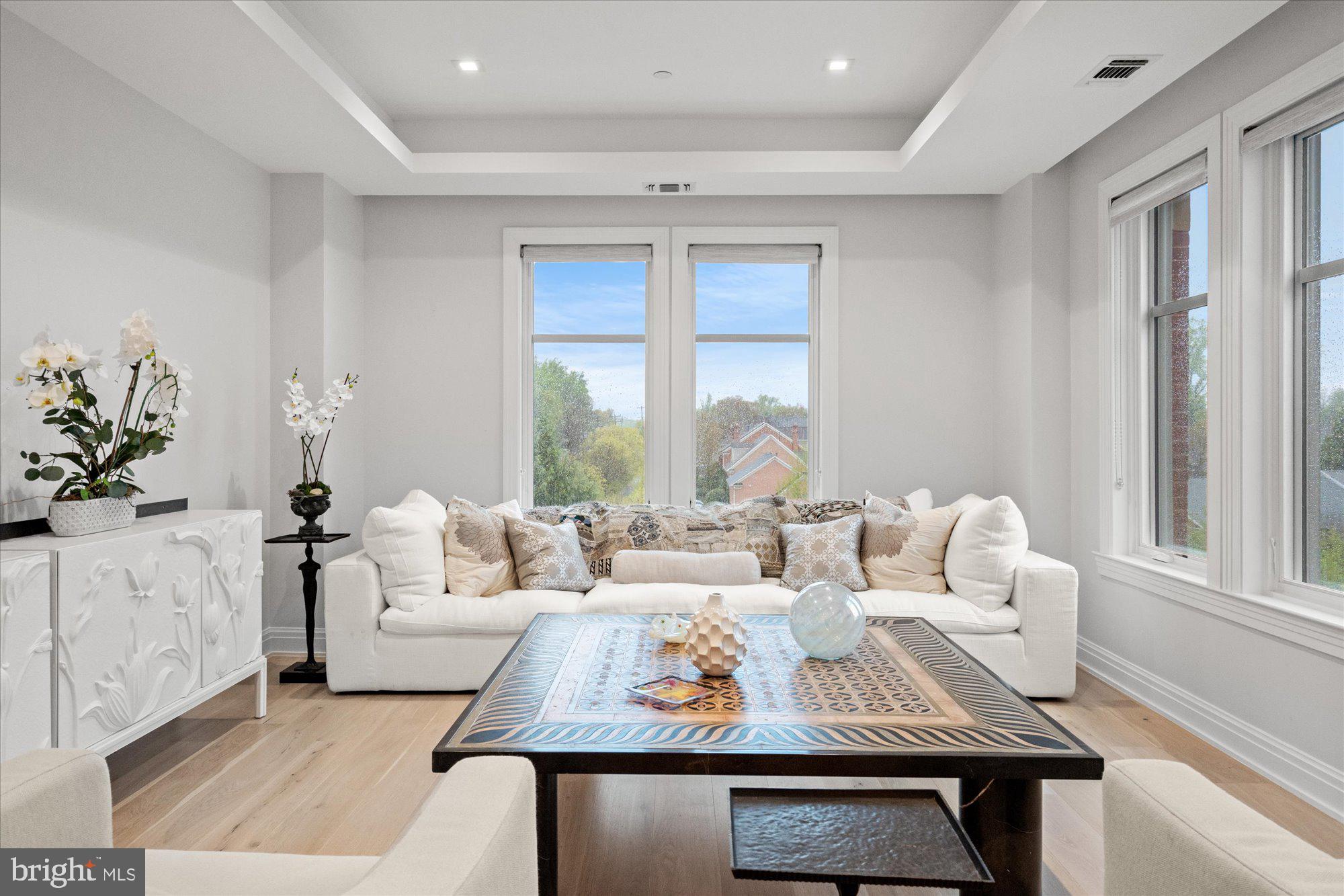 Real estate listing preview #13