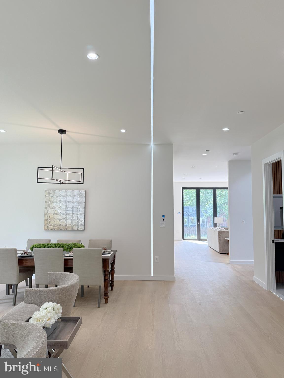 Real estate listing preview #7