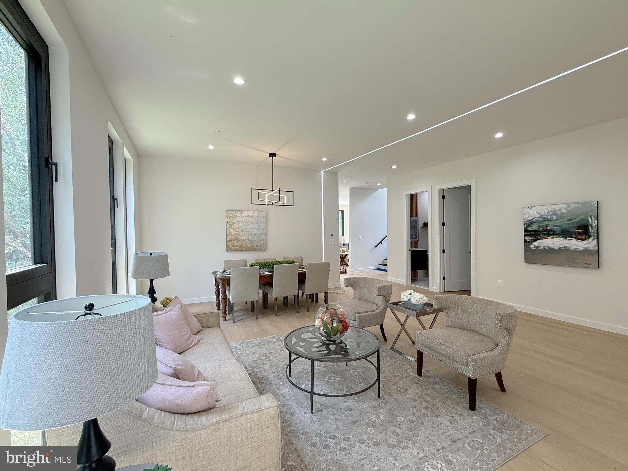 Real estate listing preview #6