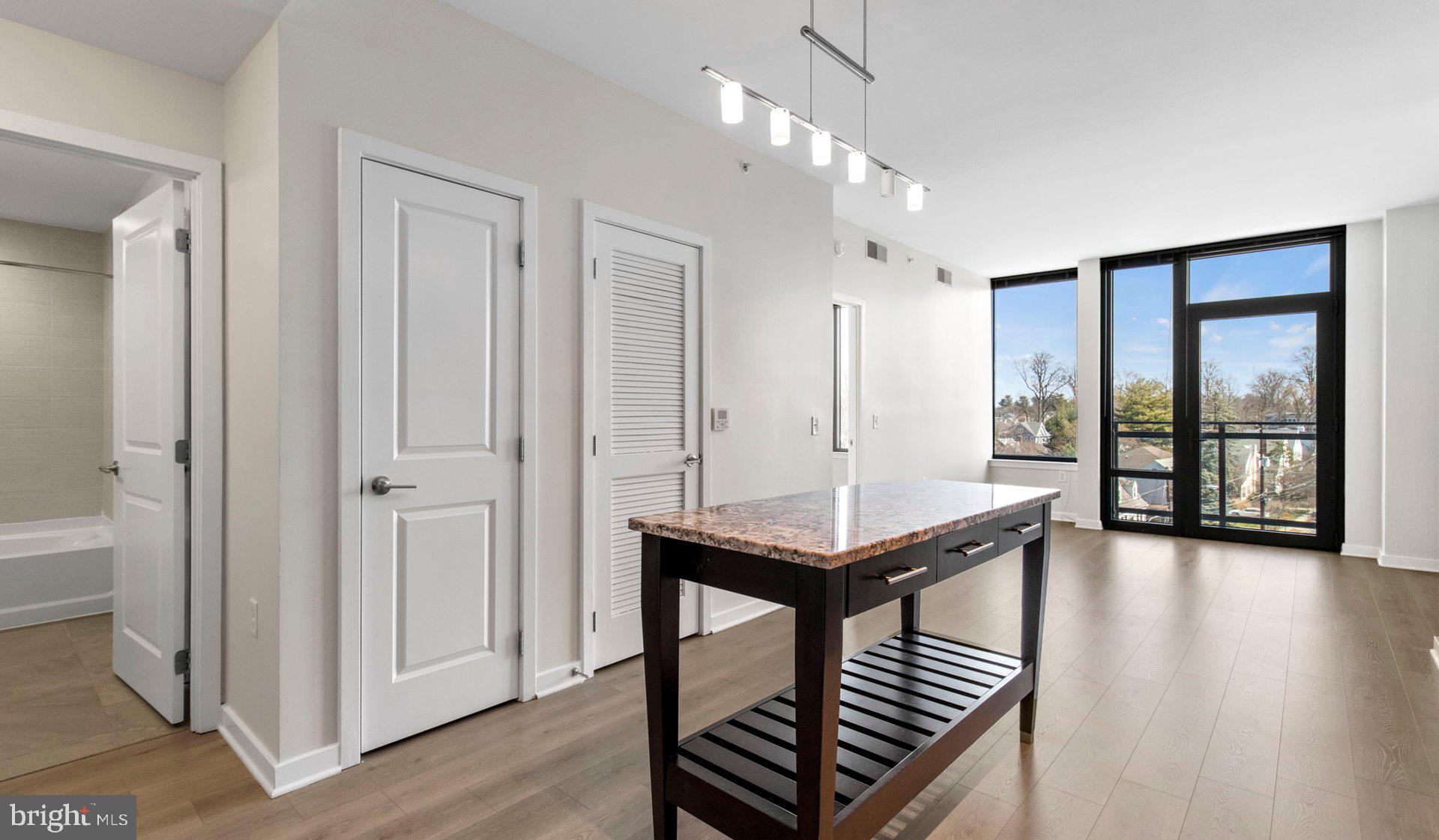 Real estate listing preview #48