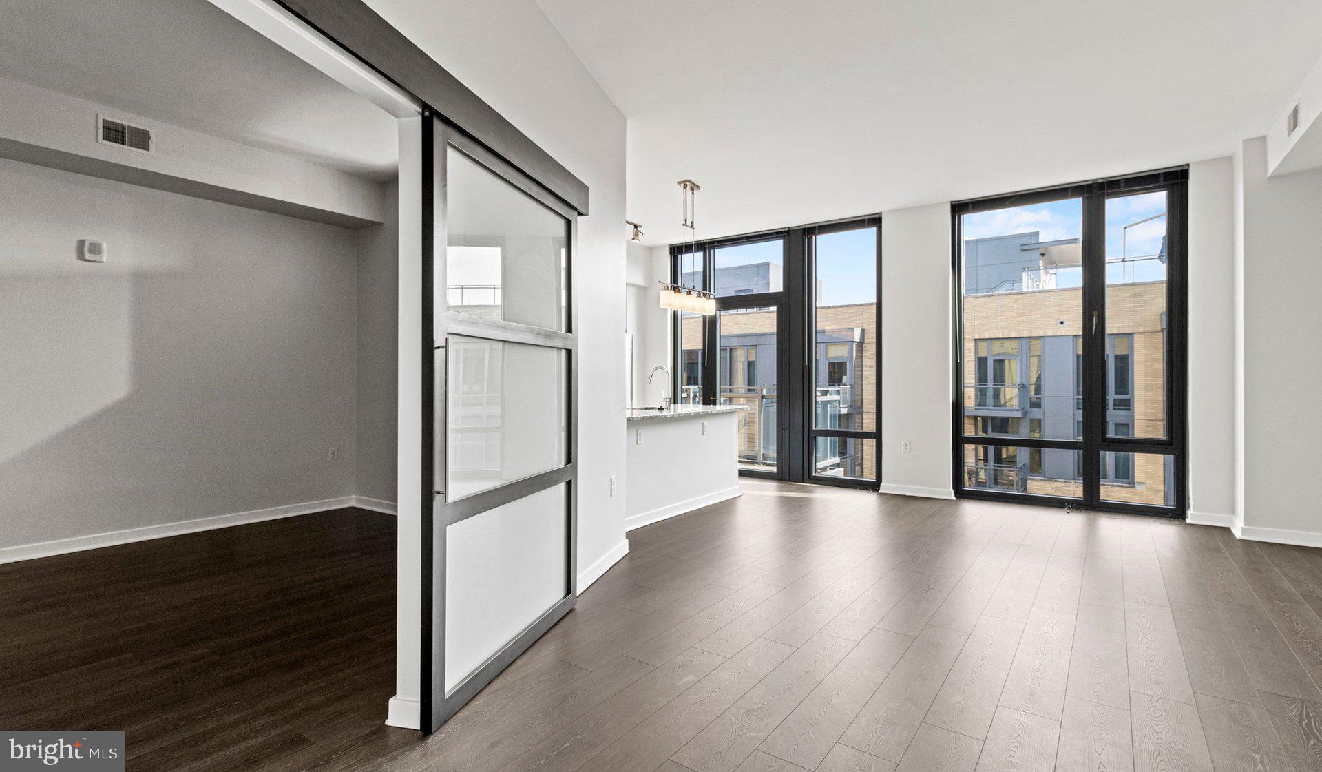 Real estate listing preview #12