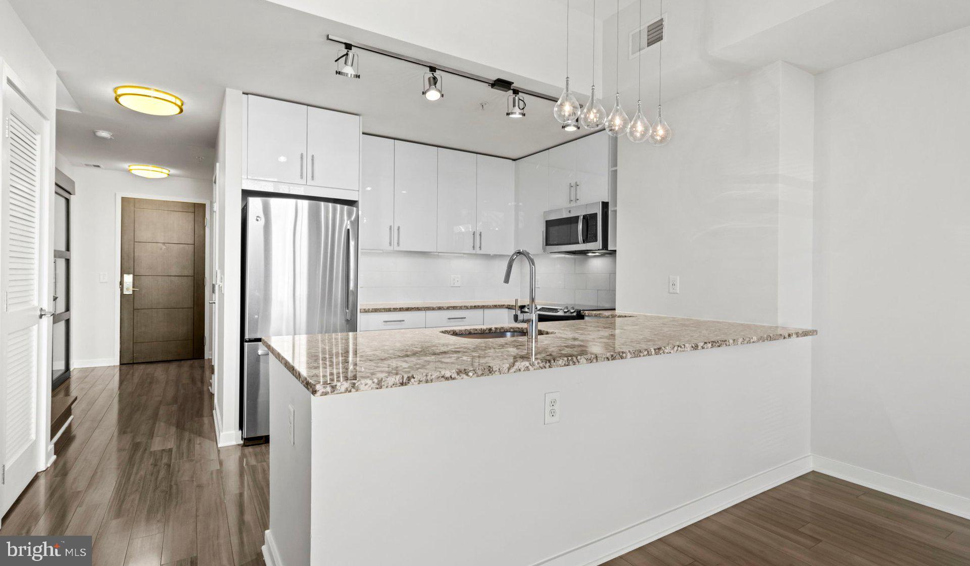 Real estate listing preview #130