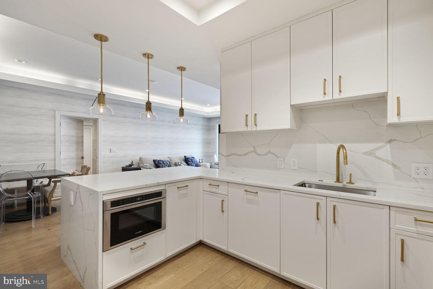 Real estate listing preview #8