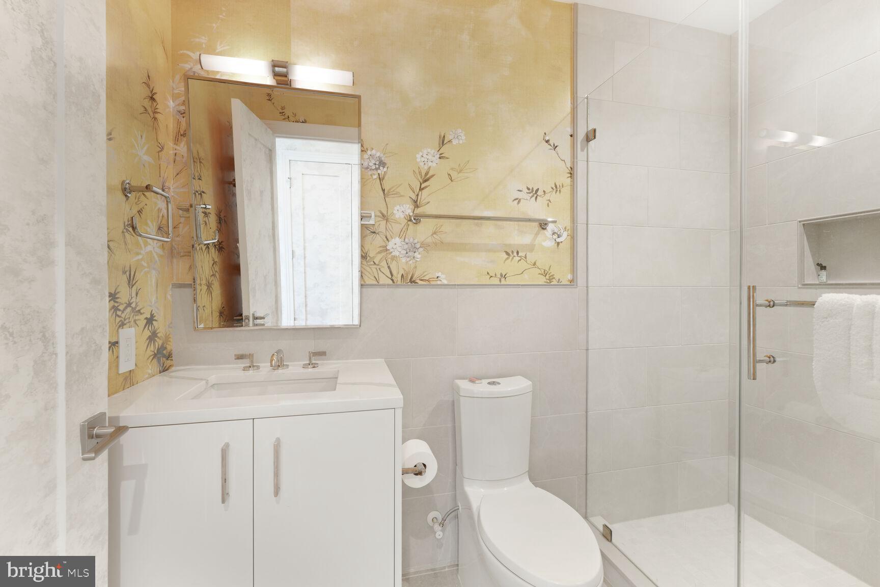 Real estate listing preview #12