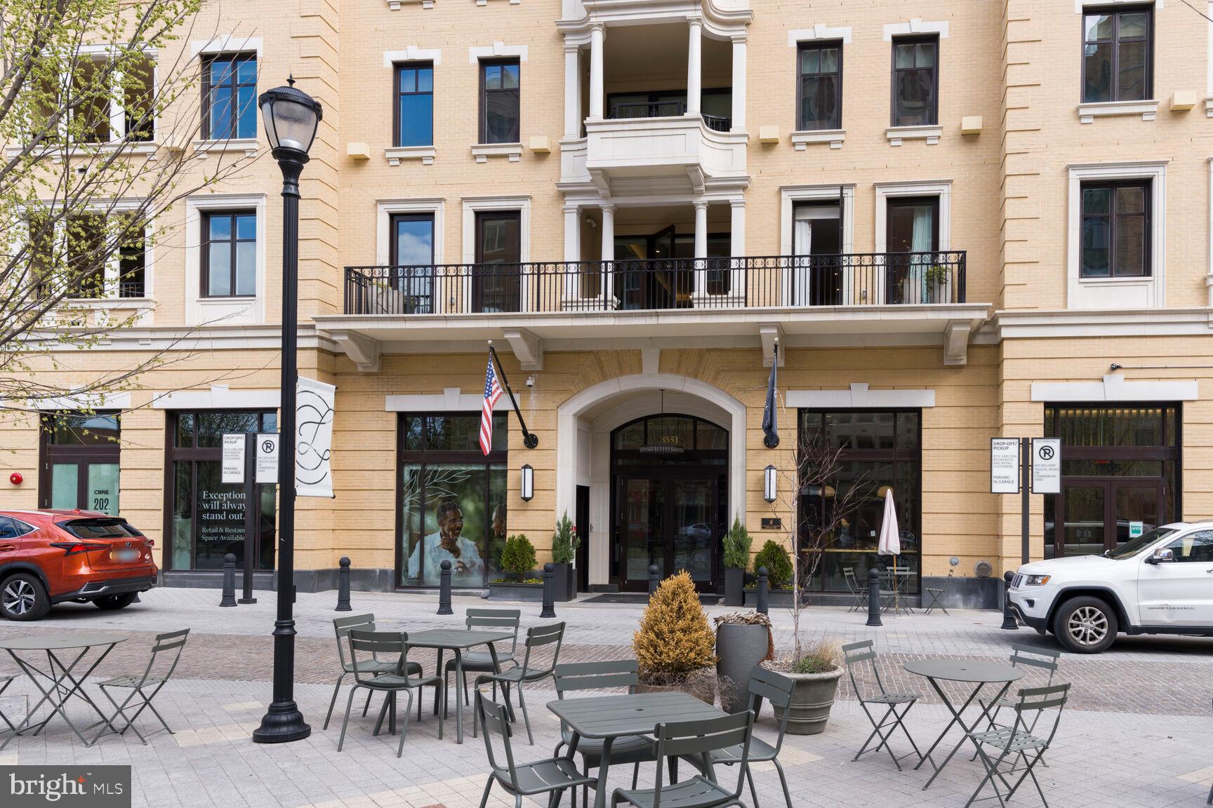 Real estate listing preview #2