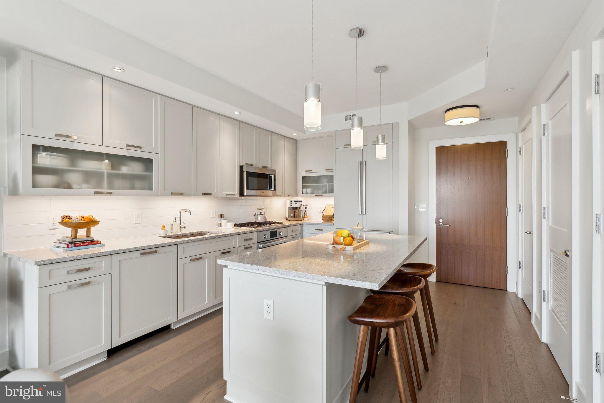 Real estate listing preview #6