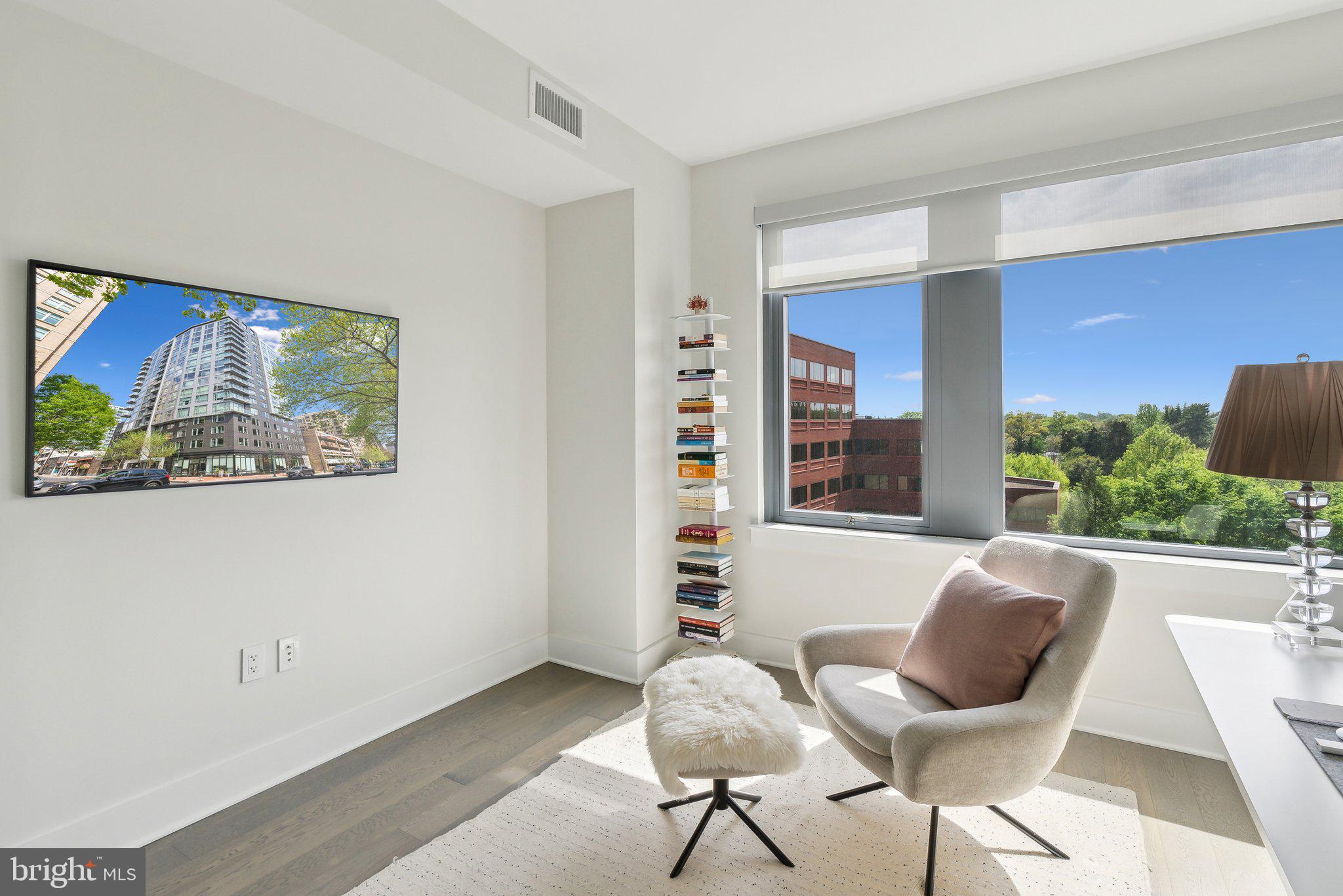 Real estate listing preview #13