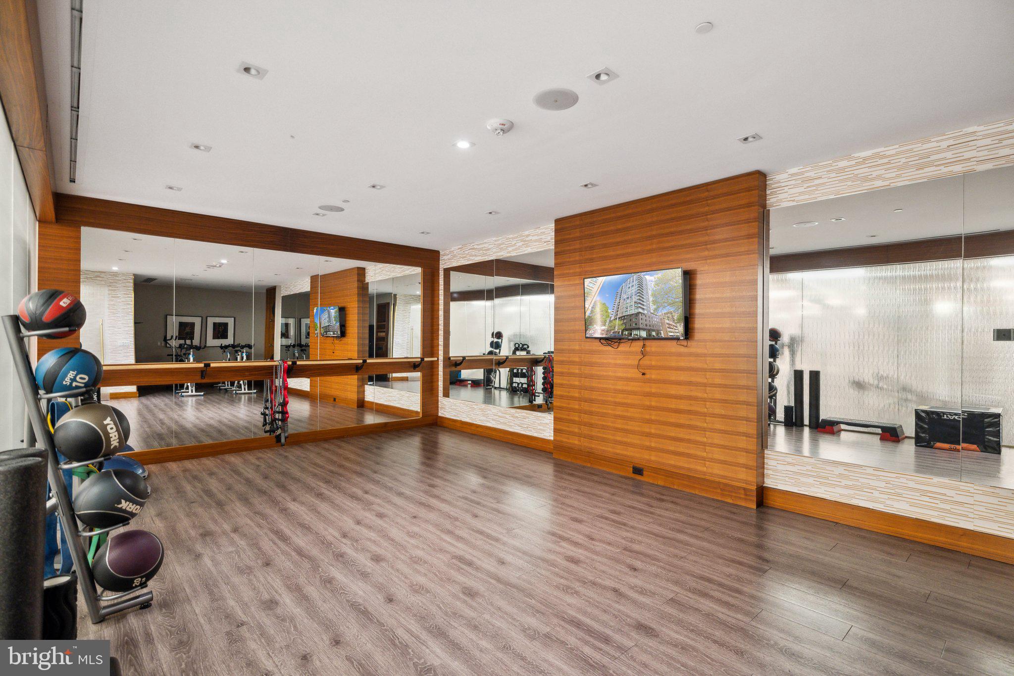 Real estate listing preview #21