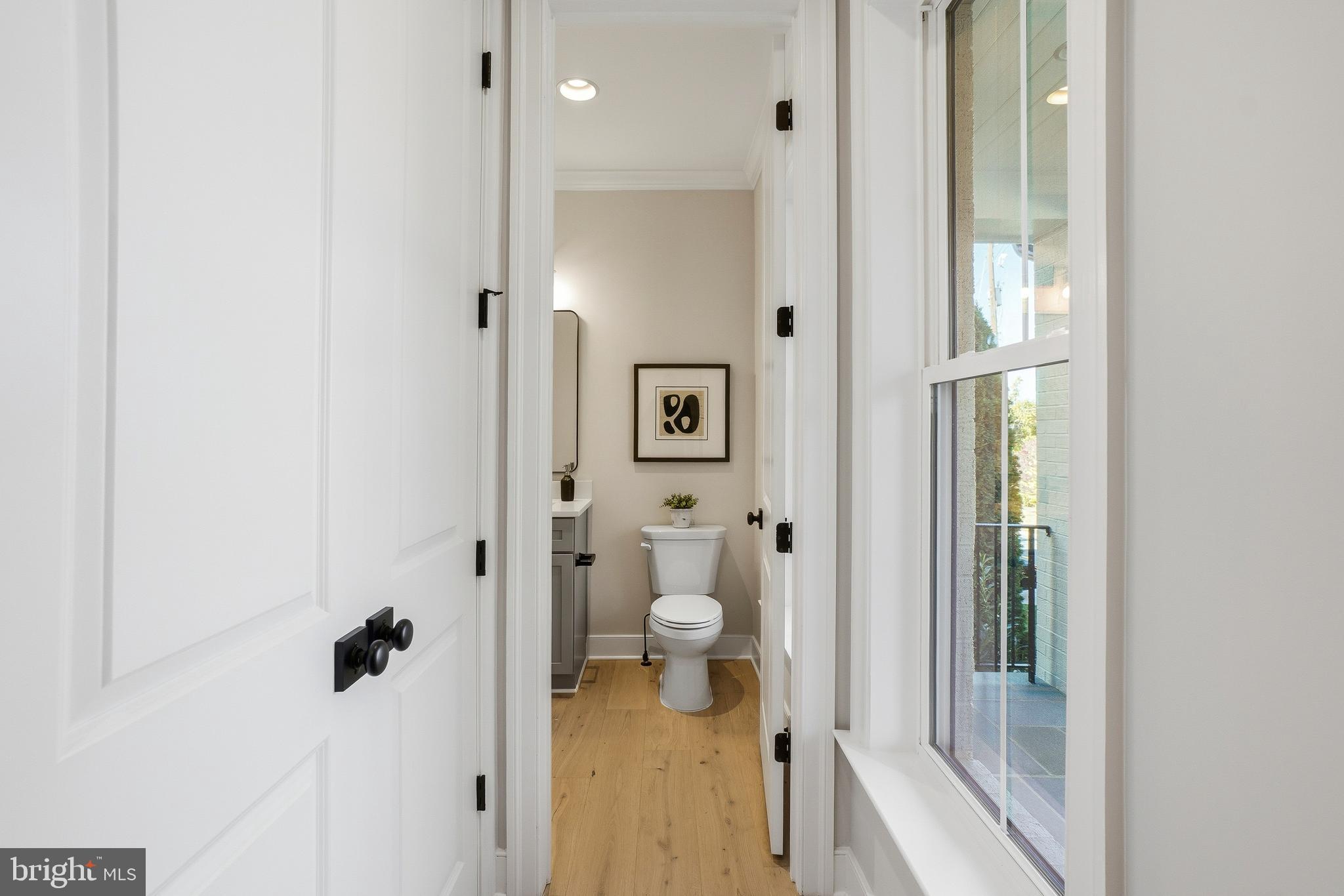 Real estate listing preview #4