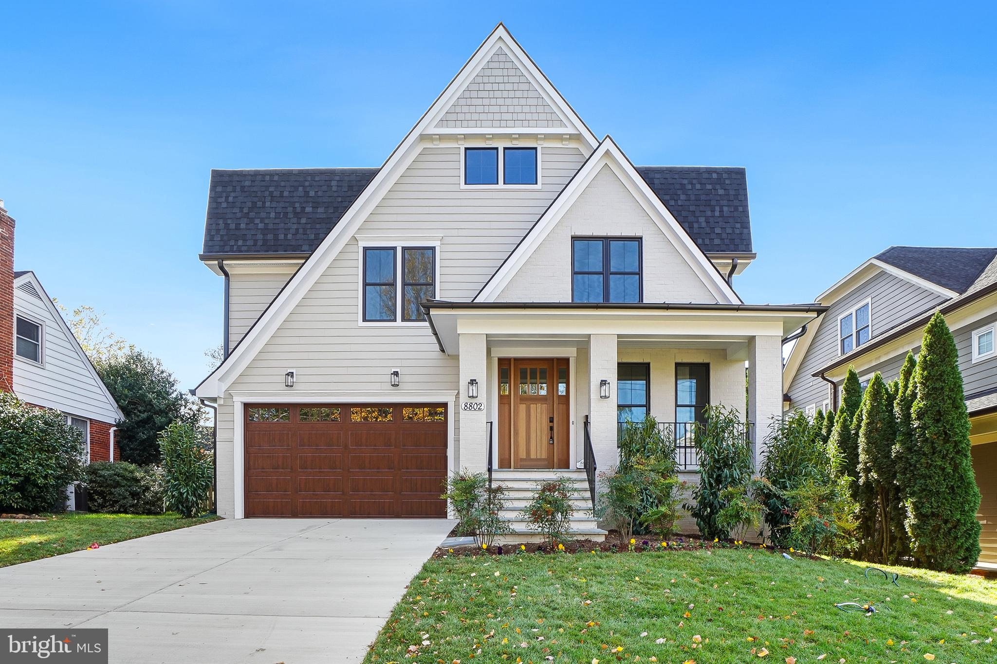 Real estate listing preview #1