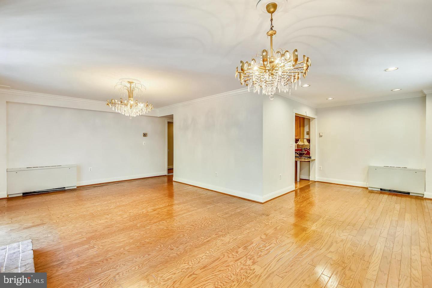 Real estate listing preview #11