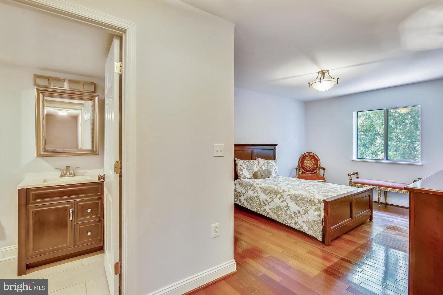 Real estate listing preview #21