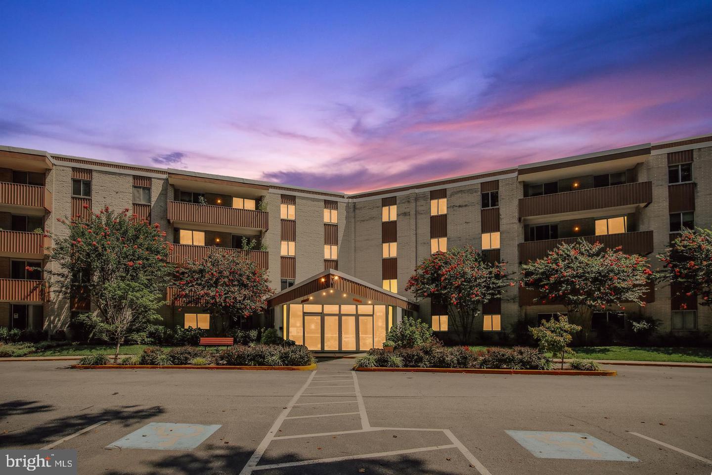 Real estate listing preview #1