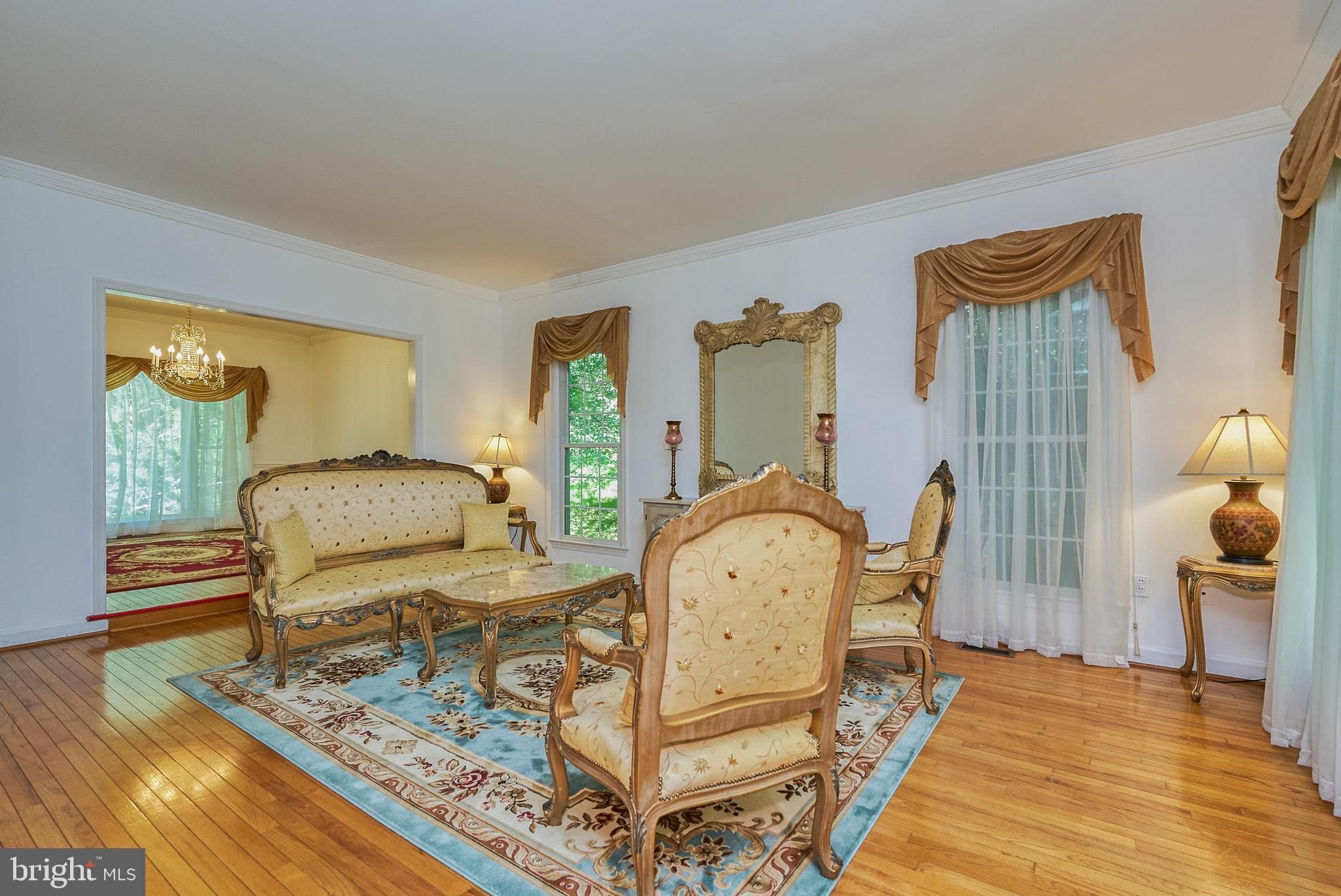 Real estate listing preview #4