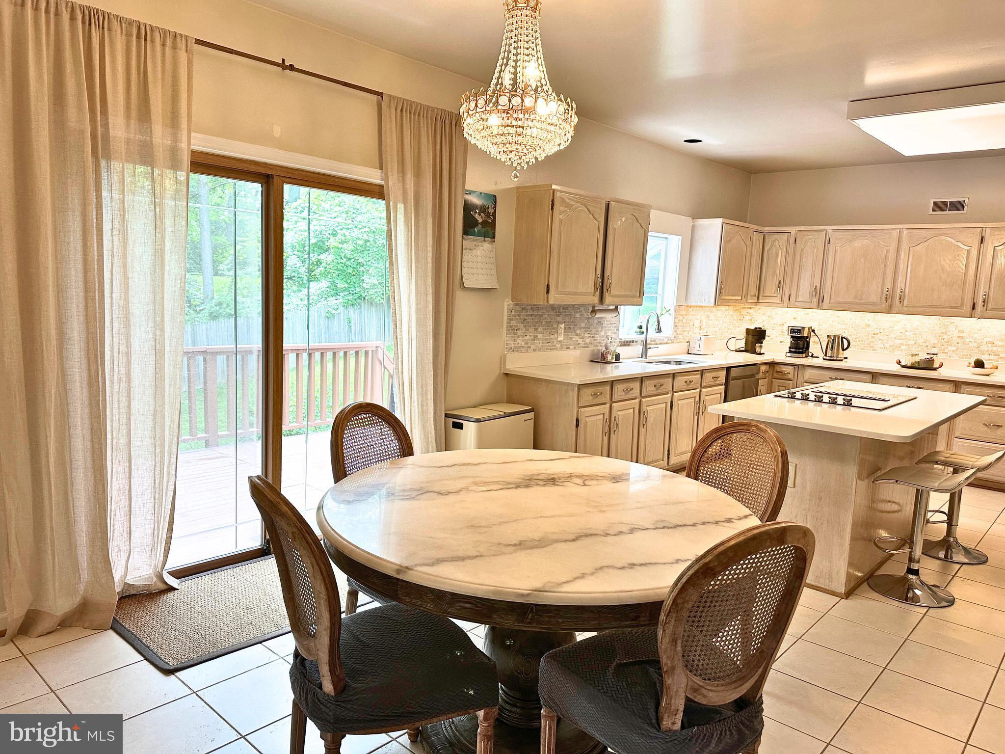 Real estate listing preview #11