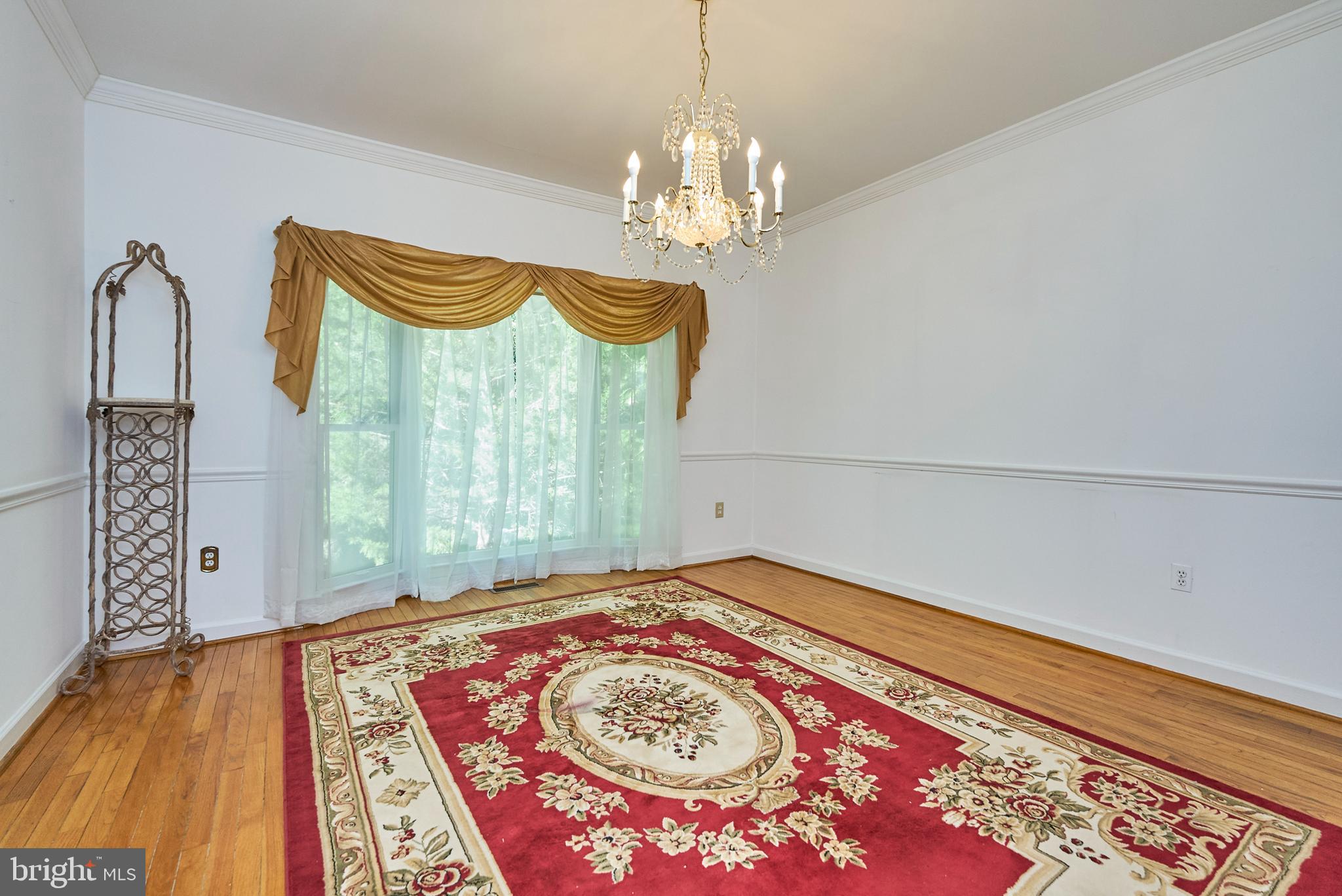 Real estate listing preview #7