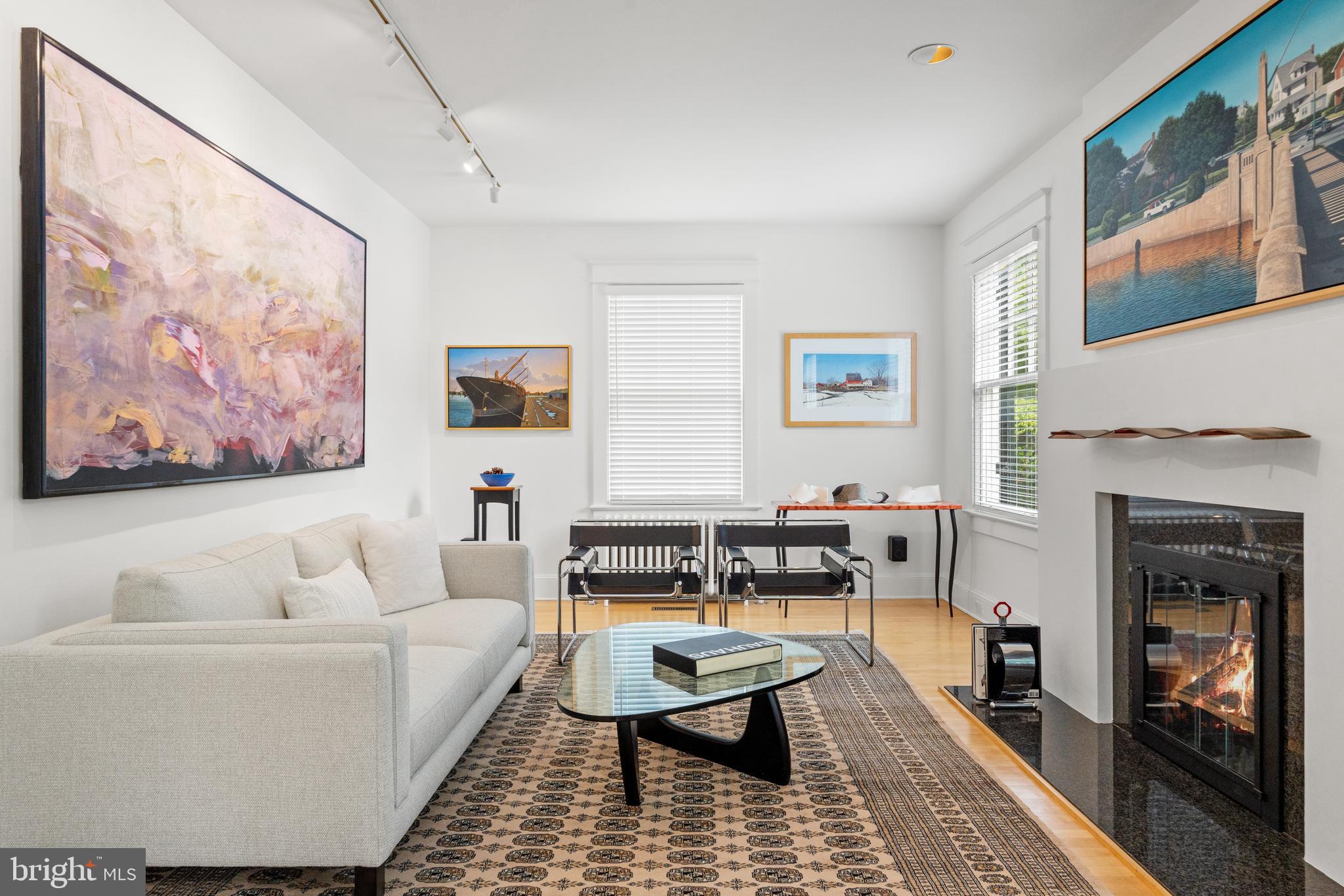 Real estate listing preview #16